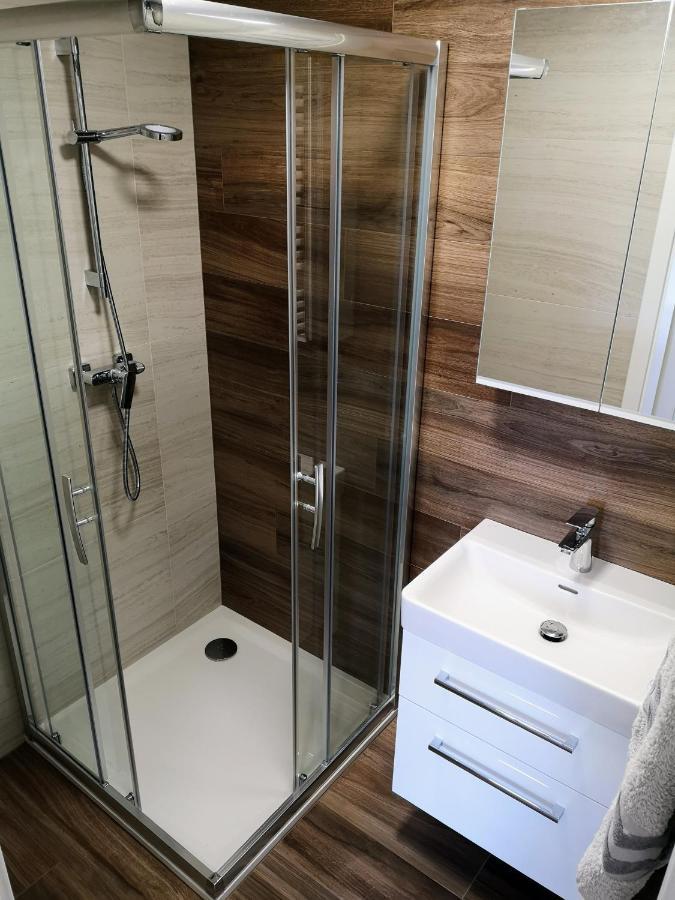 U Kralika, Apartman E, 50M Od Lanovky A Bobove Drahy, Parkovani Zdarma Dolni Morava Luaran gambar